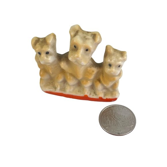 Vintage Japan Ceramic Three Bears Figurine - Picture 6 of 6